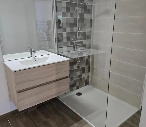 Апартаменты Chez Corinne Et Paul Classe 3 Etoiles